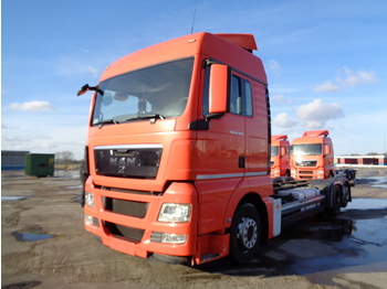 Container transporter/ Swap body truck MAN TGX 26.400 MANUAL: picture 1