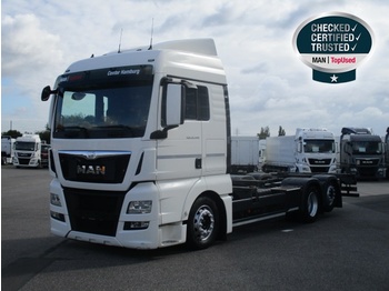 Container transporter/ Swap body truck MAN TGX 26.440 6X2-2 LL: picture 1