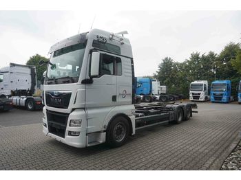 Container transporter/ Swap body truck MAN TGX 26.440 6x2-2 LL: picture 1