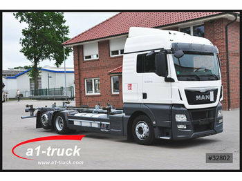 Container transporter/ Swap body truck MAN TGX 26.440 LL, Multi BDF 7.15 / 7.45 / 7.82 , In: picture 1