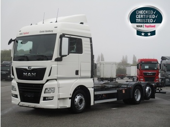 Container transporter/ Swap body truck MAN TGX 26.460 6X2-2 LL / BDF 715/745: picture 1