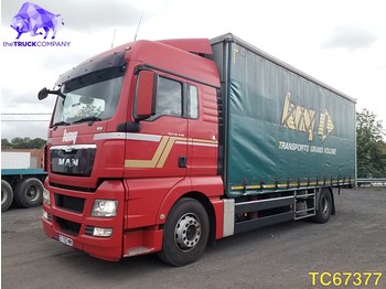 Curtainsider truck MAN TGX 440 Euro 5: picture 1