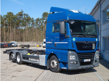 Cab chassis truck MAN TGX 500 6x2: picture 2