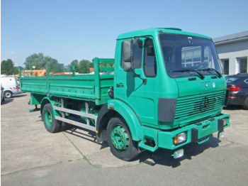Dropside/ Flatbed truck MERCEDES-BENZ 1017 5t 4x2: picture 1