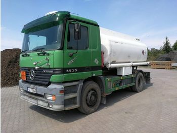 Tank truck for transportation of fuel MERCEDES-BENZ 1835 L: picture 1