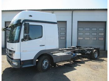 Curtainsider truck MERCEDES-BENZ ATEGO 818: picture 1