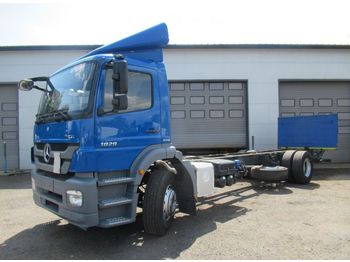 Cab chassis truck MERCEDES-BENZ AXOR 1829: picture 1