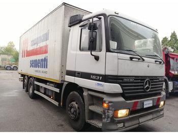 Box truck MERCEDES-BENZ Actros 1831: picture 1