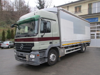 Curtainsider truck MERCEDES-BENZ Actros 1844: picture 1