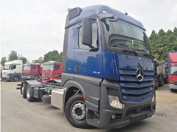 Cab chassis truck MERCEDES-BENZ Actros 2545: picture 1
