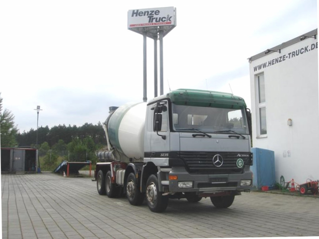 Truck MERCEDES-BENZ Actros 3235 B 8x4 Betonmischer Stetter 9m³ -Deutsch