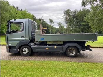 Tipper MERCEDES-BENZ Atego 823: picture 1