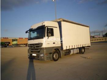 Curtainsider truck Mercedes 18.46: picture 1
