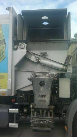 Container transporter/ Swap body truck Mercedes ACTROS 2541 L Seitenlader Rechtsl. EU 5: picture 9