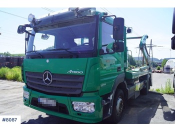 Skip loader truck Mercedes Atego: picture 1