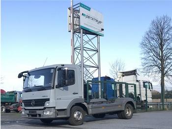 Cab chassis truck Mercedes-Benz: picture 1