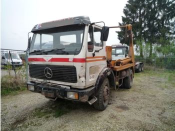 Skip loader truck Mercedes-Benz 1625 K: picture 1