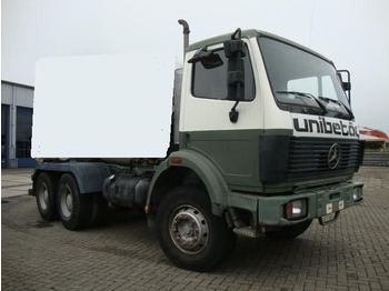 Cab chassis truck Mercedes-Benz 2426 v8 6x4: picture 1