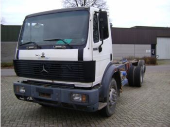 Cab chassis truck Mercedes Benz 2531: picture 1