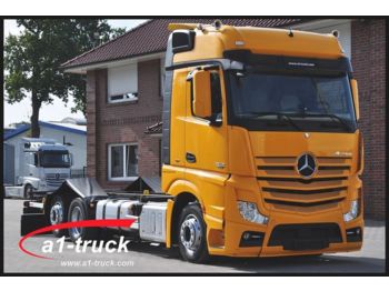 Container transporter/ Swap body truck Mercedes-Benz 2542 L Big Space, Retarder, Leder, Standklima, N: picture 1