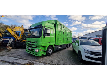 Livestock truck MERCEDES-BENZ