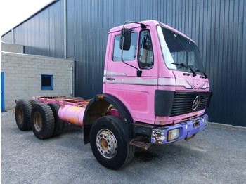 Cab chassis truck Mercedes-Benz 2626 6x4 GROS PONTS: picture 1