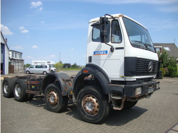 Cab chassis truck Mercedes-Benz 3234 v6 8x4: picture 1