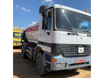 Tank truck for transportation of fuel Mercedes-Benz ACTROS: picture 1