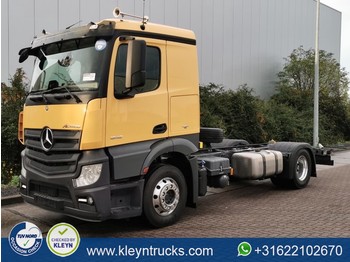 Cab chassis truck Mercedes-Benz ACTROS 1842 LL retarder pto adr: picture 1