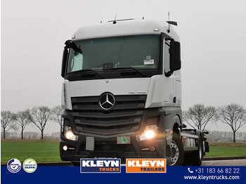 Container transporter/ Swap body truck Mercedes-Benz ACTROS 2542 standklima,1000 ltr: picture 1