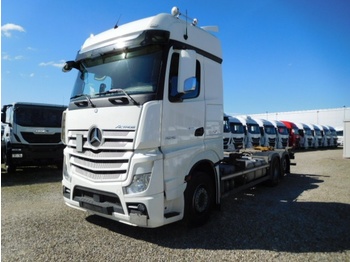 Container transporter/ Swap body truck Mercedes-Benz ACTROS 25 45: picture 1