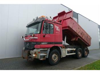 Tipper Mercedes-Benz ACTROS 2657 6X4 FULL STEEL HUB REDUCTION EURO 2: picture 1