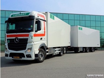 Refrigerator truck Mercedes Benz ACTROS 2845 6X2 EURO 6 FRIGO COMBI 50 CC 2x LIFT: picture 1