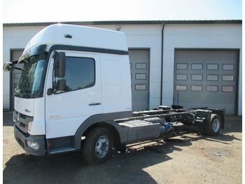 Cab chassis truck Mercedes-Benz ATEGO 818: picture 1