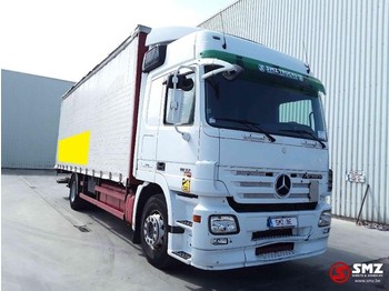 Curtainsider truck Mercedes-Benz Actros 1832 3 pedal: picture 1