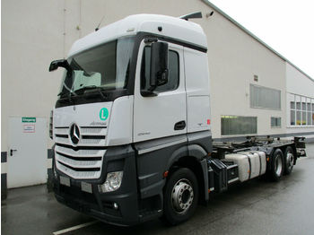 Container transporter/ Swap body truck Mercedes-Benz Actros 2542L Stream LBW  Euro6: picture 1