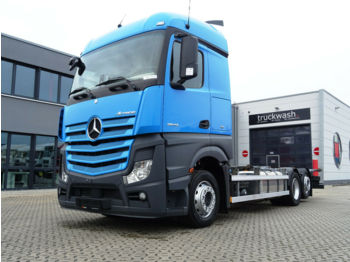 Container transporter/ Swap body truck Mercedes-Benz Actros 2542  6X2 / TÜV NEU !!! / BDF 60er Tyres: picture 1