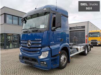 Cab chassis truck Mercedes-Benz Actros 2542 / Retarder / Xenon / Lenk-Liftachse: picture 1