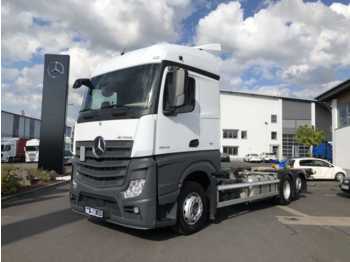Container transporter/ Swap body truck Mercedes-Benz Actros 2543 L BDF 6x2 Multilock Retarder 2xAHK: picture 1