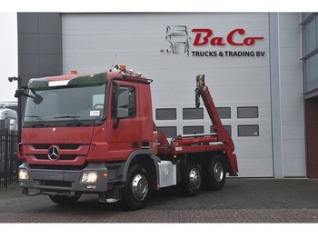 Skip loader truck Mercedes-Benz Actros 2544 6x2/4 - EURO 5 - ONLY 371 TKM - SKIPLOADER - GOOD CONDITION -: picture 1