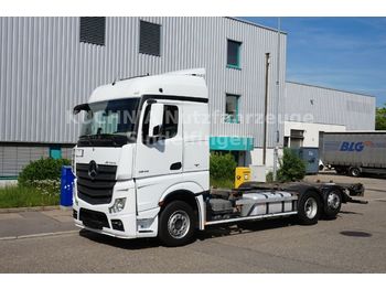 Container transporter/ Swap body truck Mercedes-Benz Actros 2545LL BDF Multiwechsler Safety 2xAHK Eu6: picture 1