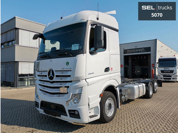 Cab chassis truck MERCEDES-BENZ Actros 2545