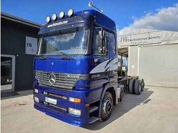Cab chassis truck Mercedes-Benz Actros 2548 6x2 chassis - V8: picture 1