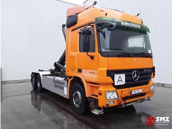 Hook lift truck Mercedes-Benz Actros 2548 liftlenkachse 3 pedale: picture 1