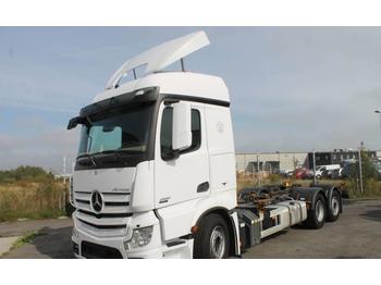 Container transporter/ Swap body truck Mercedes-Benz Actros 2551: picture 1