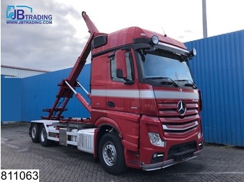 Hook lift truck Mercedes-Benz Actros 2551 6x2, EURO 6, Hyva Hook lift container system, Retarder, Airco: picture 1