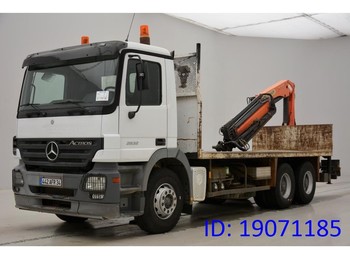 Dropside/ Flatbed truck, Crane truck Mercedes-Benz Actros 2632 - 6x4: picture 1
