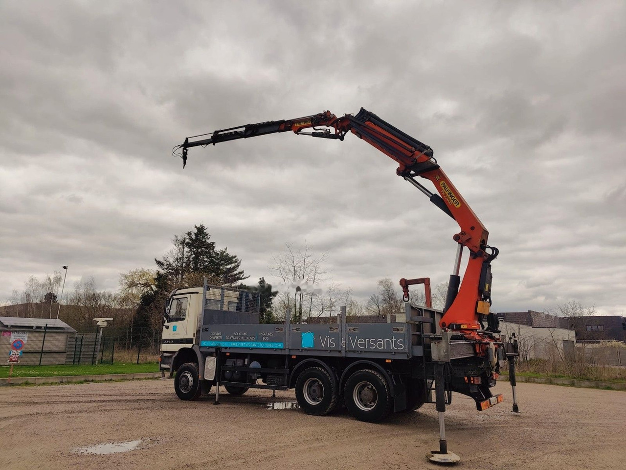 Leasing of Mercedes-Benz Actros 3340 6x6 Flatbed + Crane Palfinger PK 32000C + JIB Mercedes-Benz Actros 3340 6x6 Flatbed + Crane Palfinger PK 32000C + JIB: picture 6