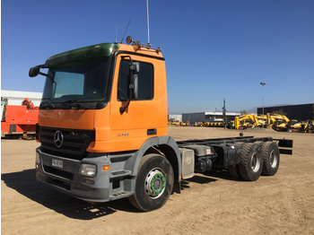 Cab chassis truck Mercedes-Benz Actros 3341: picture 1