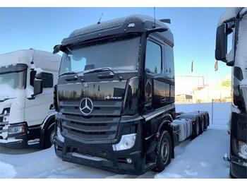 Cab chassis truck Mercedes-Benz Actros 5L 3563 8x4/4 Alusta: picture 1